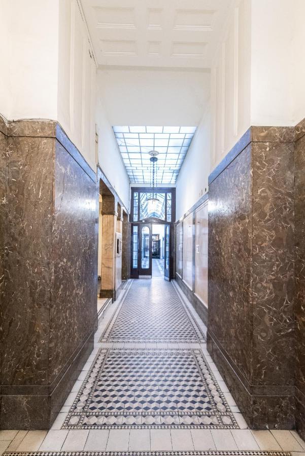 Vintage Elegance Mostcentralapt !Vaci Street! Budapest Ngoại thất bức ảnh